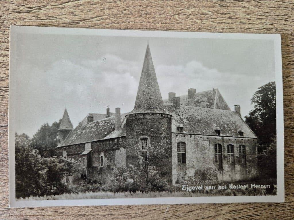 ansichtkaart kasteel Hernen, Ophalen of Verzenden, 1940 tot 1960, Ongelopen, Gelderland