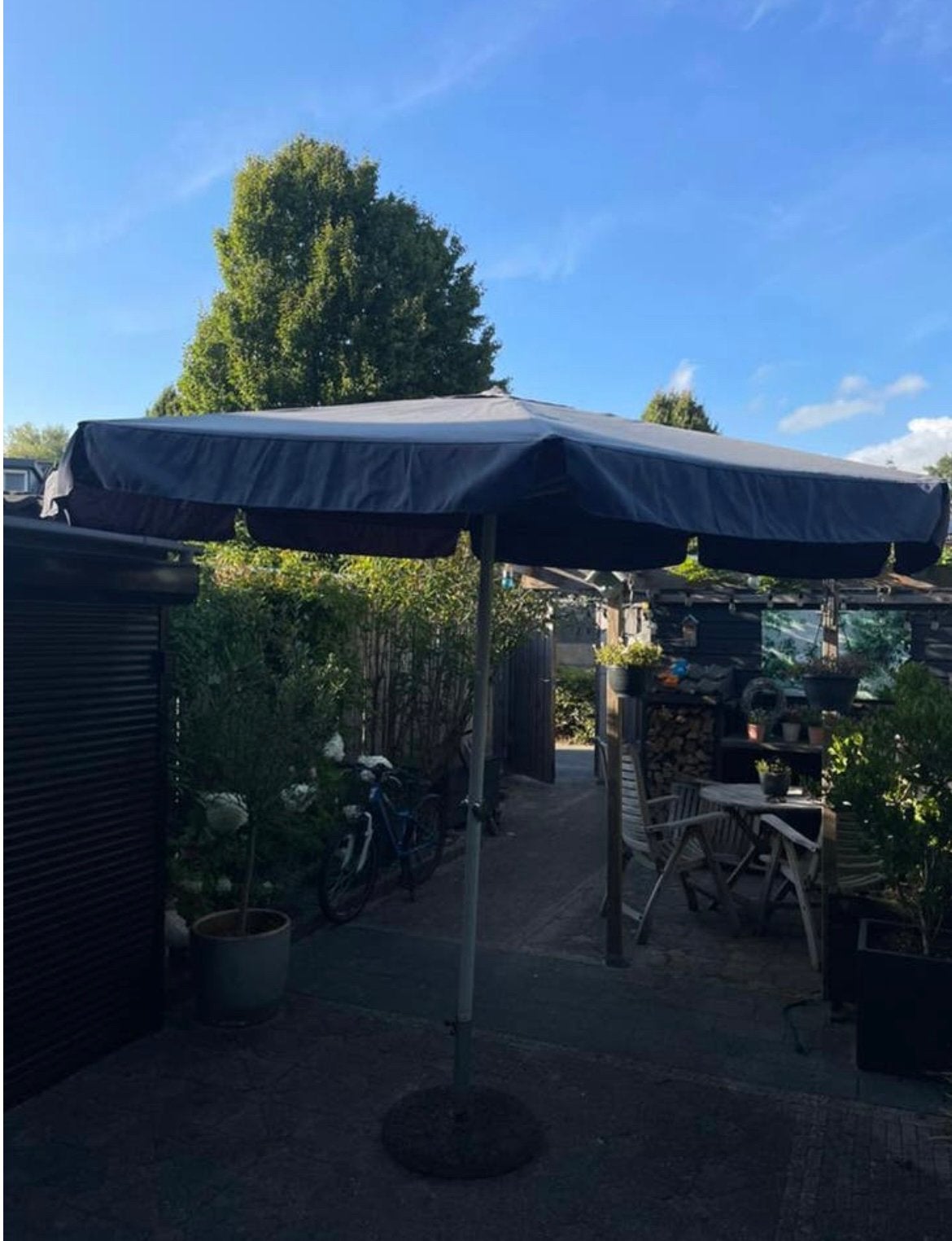 Parasol lekker breed, Ophalen of Verzenden, Zo goed als nieuw, Minder dan 1 meter, Parasolvoet