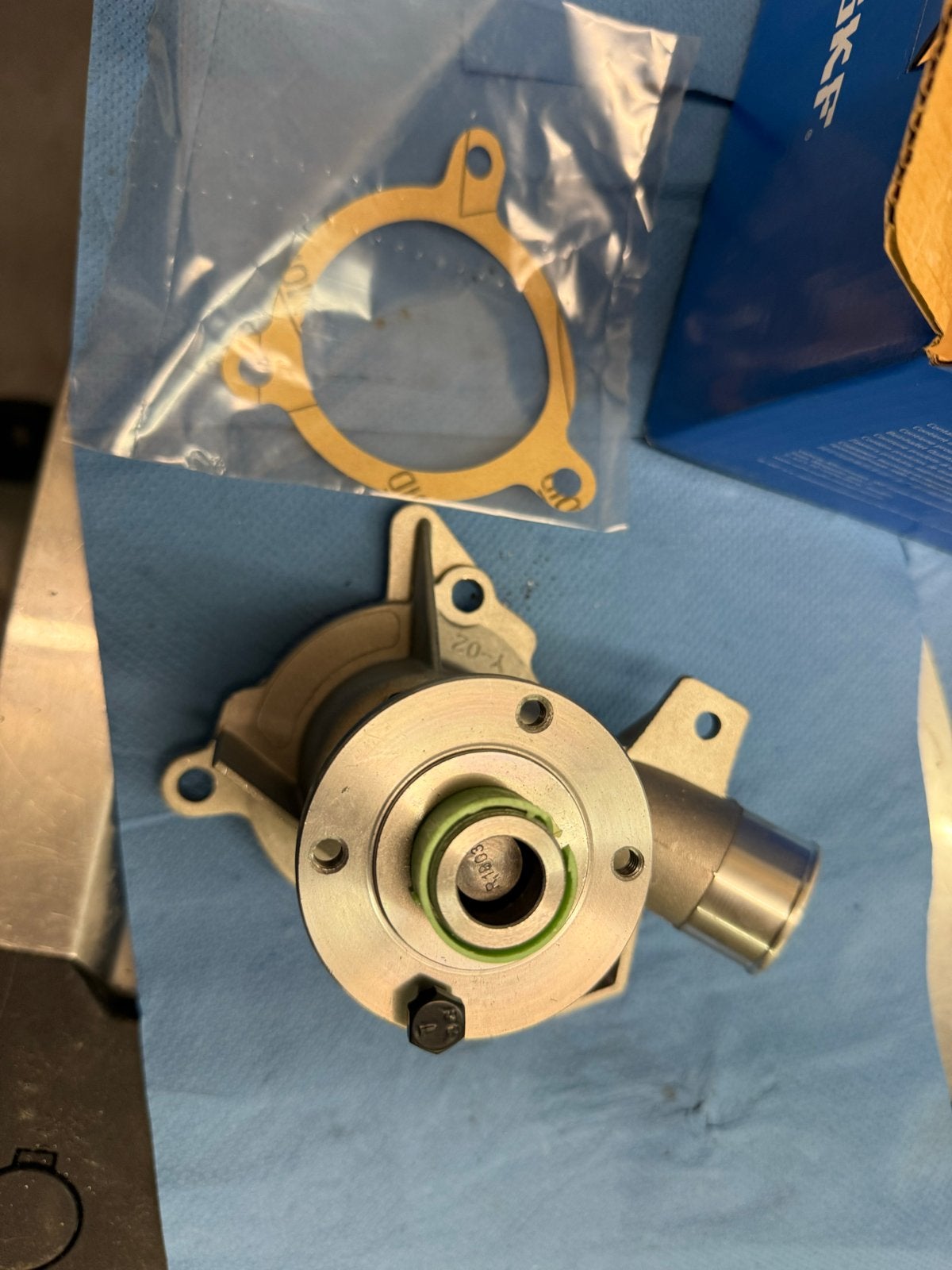 Nieuwe waterpomp BMW M20 motoren SKF, Auto-onderdelen, Ophalen of Verzenden, Nieuw, BMW