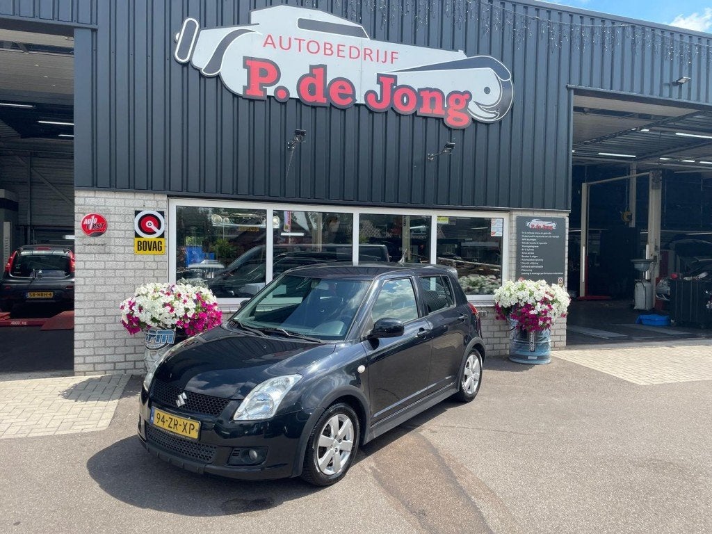 Suzuki SWIFT 1.3 SHOGUN Airco Nwe Apk Spoiler, Auto's, Suzuki, Voorwielaandrijving, 40 €/maand, 400 kg, Bedrijf