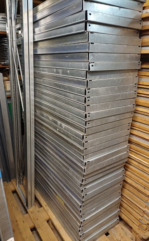 Nedcon stelling 220 x 40 open staanders 5 legborden, Ophalen