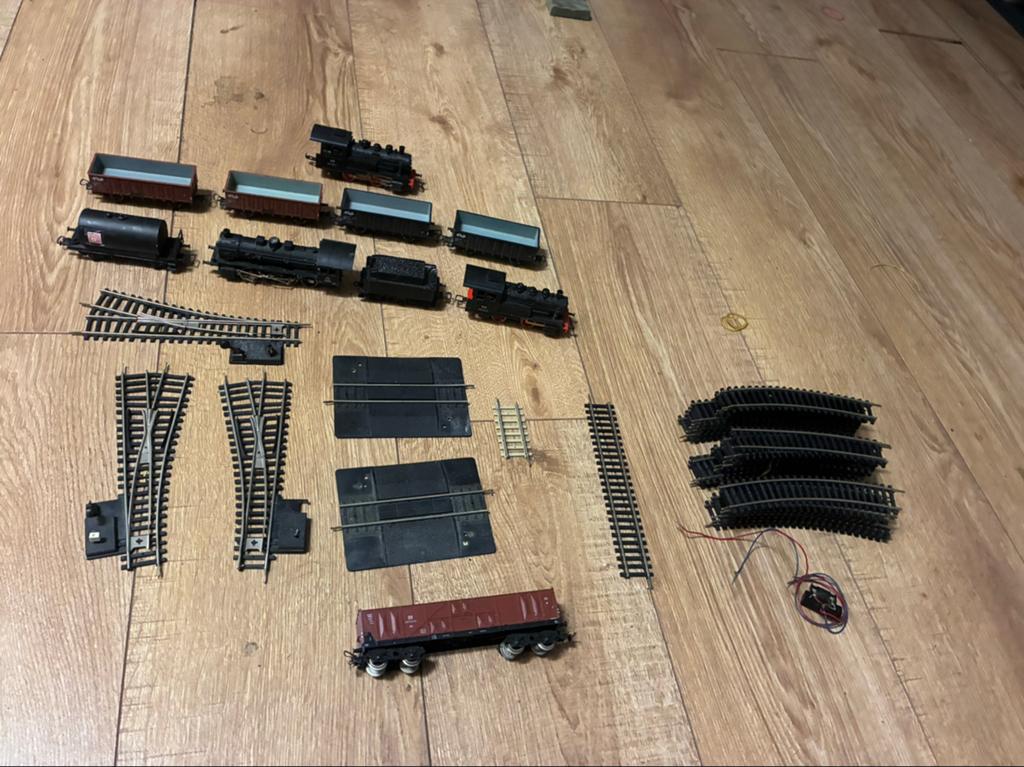 Piko treinen rails en wissels, Gelijkstroom, Analoog, Gebruikt, Treinset