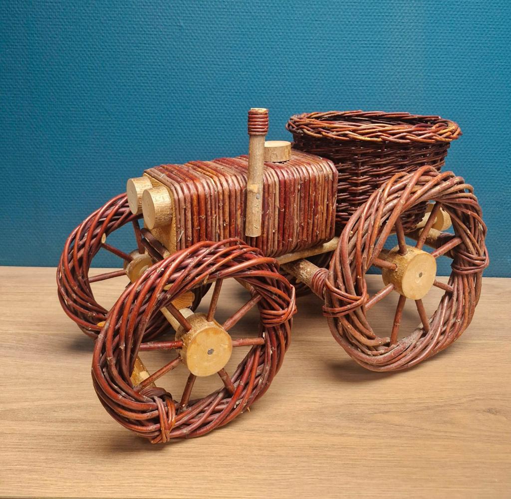 Vintage rieten tractor bloempot - unieke decoratie, Ophalen of Verzenden
