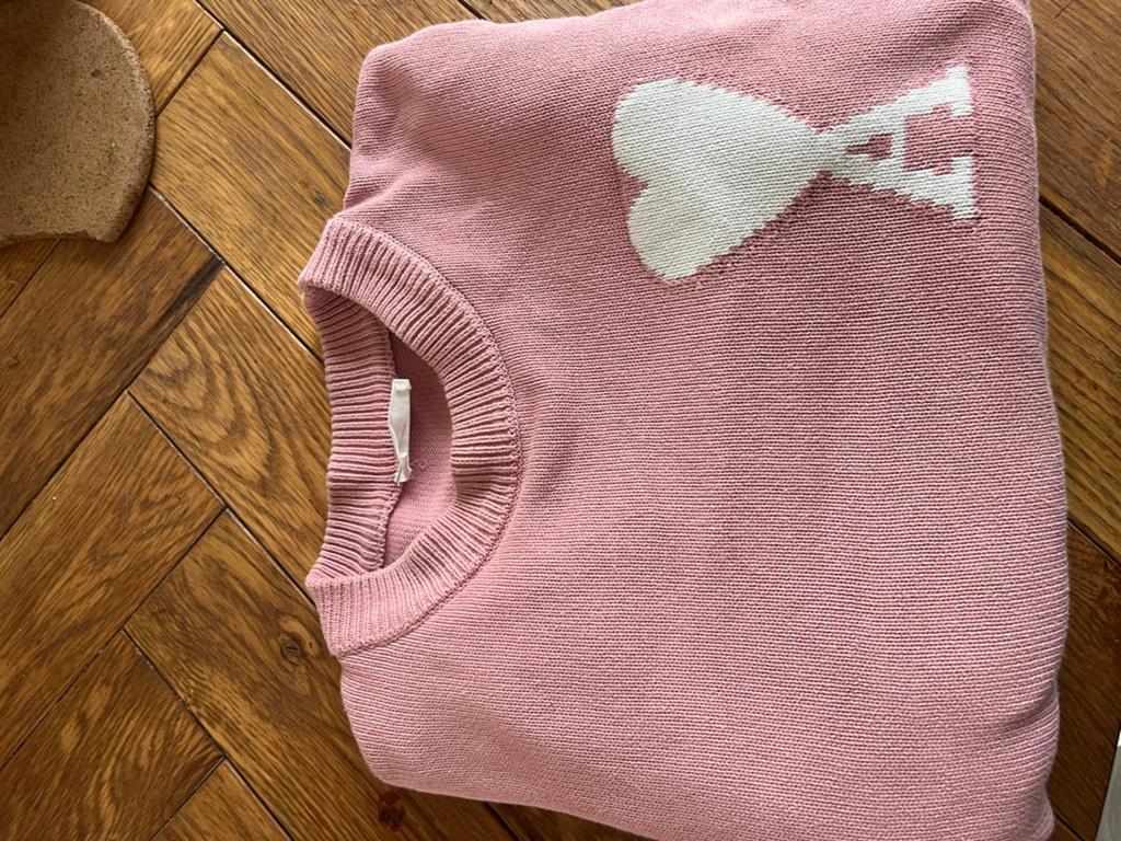 Ami Paris Roze Trui met Hartlogo - Zo goed als nieuw, Kleding | Dames, Truien en Vesten, Ophalen of Verzenden, Zo goed als nieuw