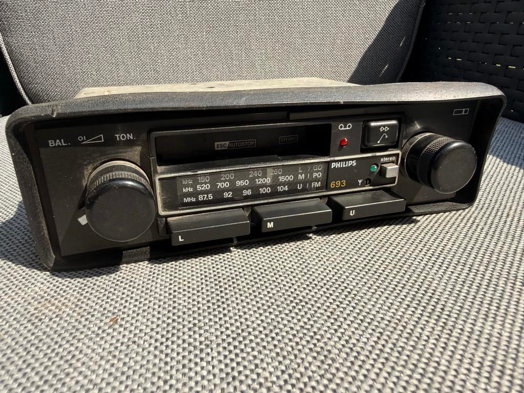 Klassieke Philips autoradio met cassettespeler, Ophalen of Verzenden, Gebruikt