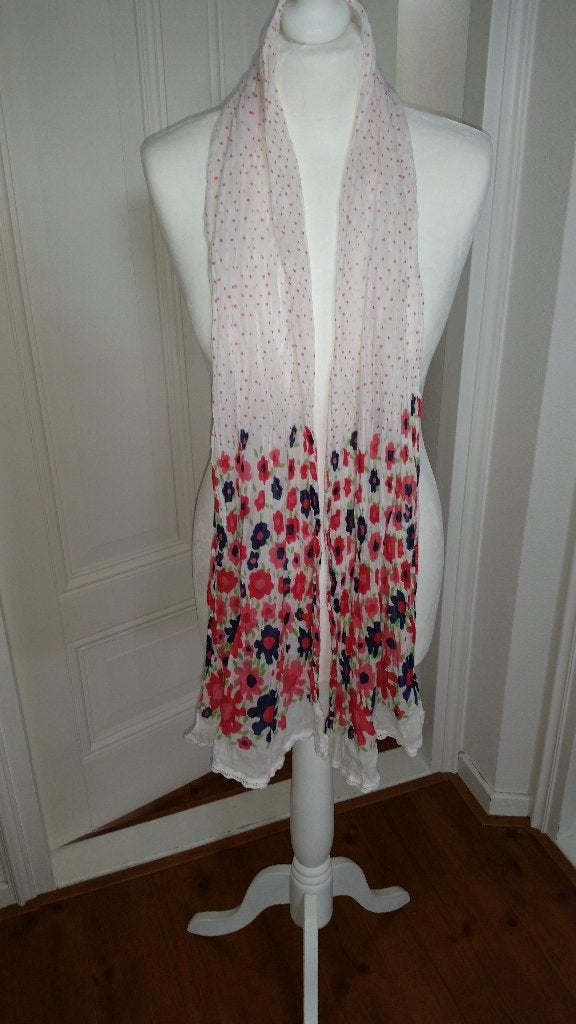 Sjaal Mooie dames sjaal voor de zomer, Ophalen, Zo goed als nieuw, Maat 34 (XS) of kleiner, Sjaal