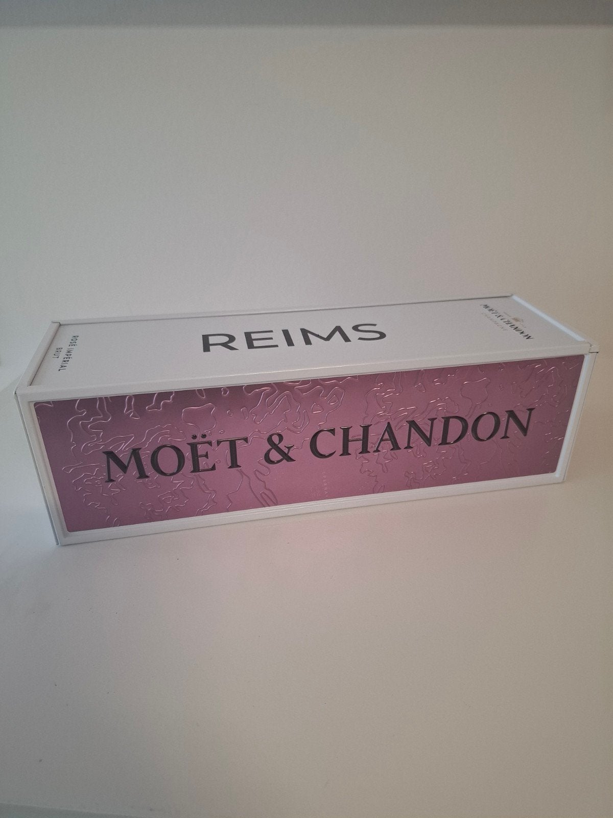 Moët & Chandon Rosé Impérial Brut Geschenkdoos, Verzamelen, Ophalen, Zo goed als nieuw, Frankrijk, Champagne