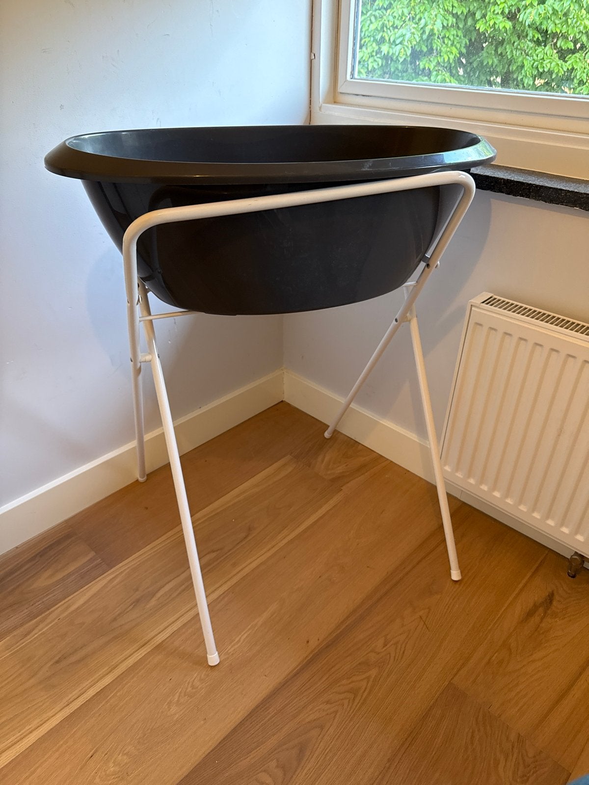 Luma Babybadje met standaard - Grijs, Gebruikt, Badje, Standaard, Ophalen