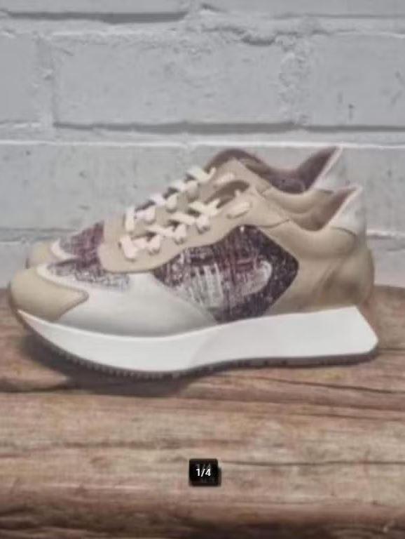 Stokton - Prachtige leren sneakers maat 42 - Nieuw €300, Beige, Nieuw, Ophalen of Verzenden, Sneakers of Gympen