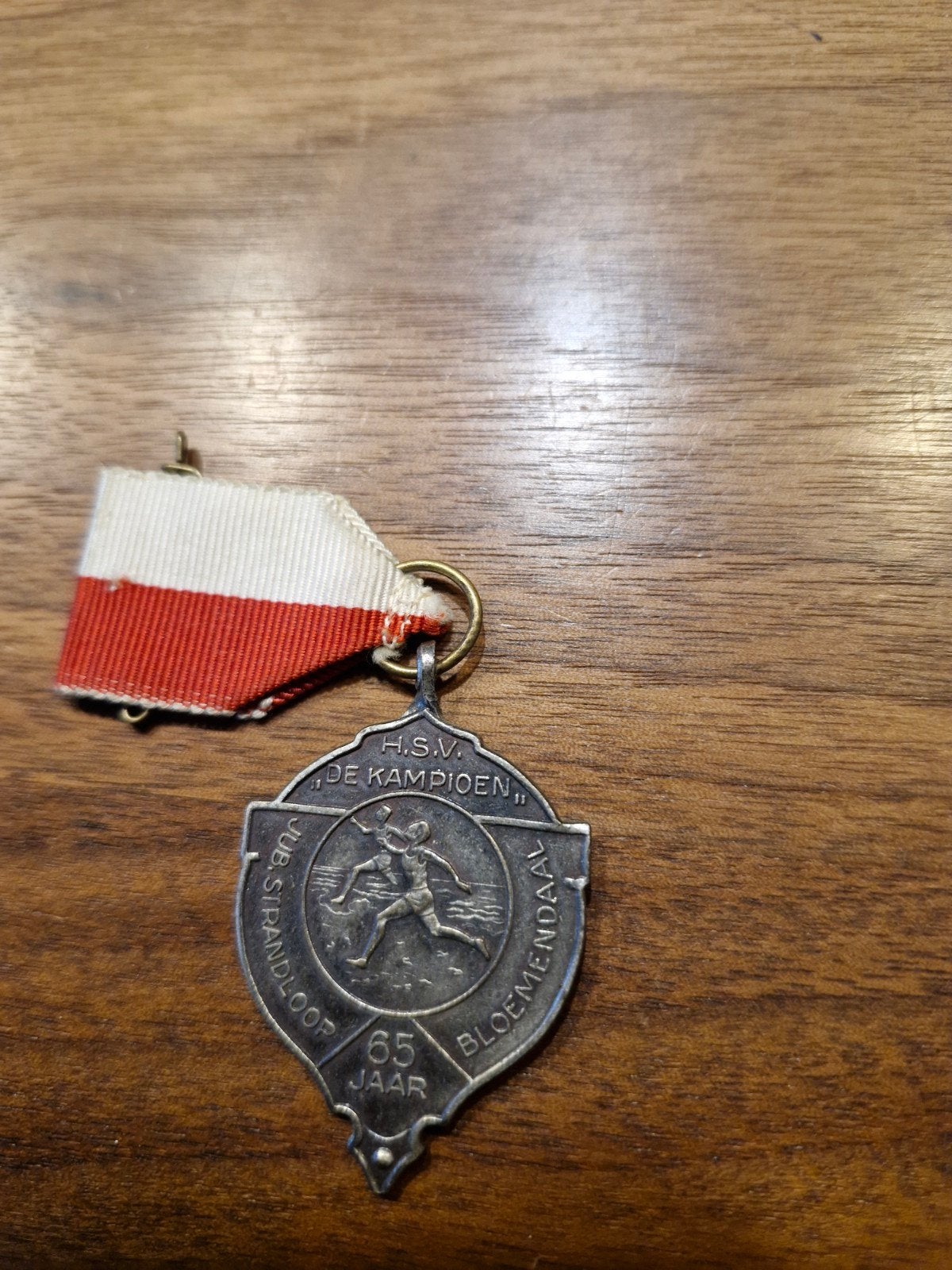 358 Oude HSV De Kampioen Bloemendaal Jub.Strandloop Medaille, Ophalen of Verzenden