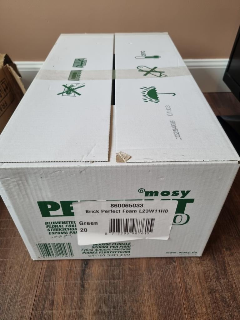 Nieuwe doos Oase steekschuim, 20 blokken, Ophalen of Verzenden