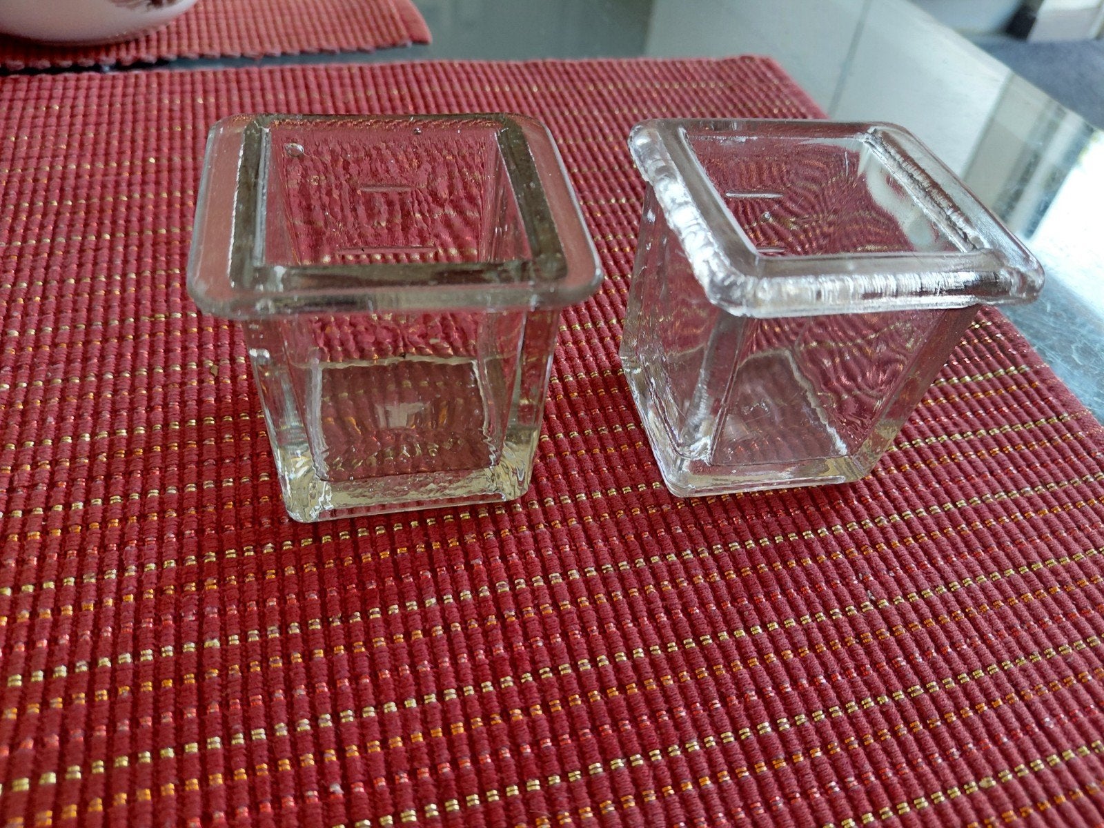 Set van 2 glazen opvangbakjes wandkoffiemolen, Ophalen of Verzenden