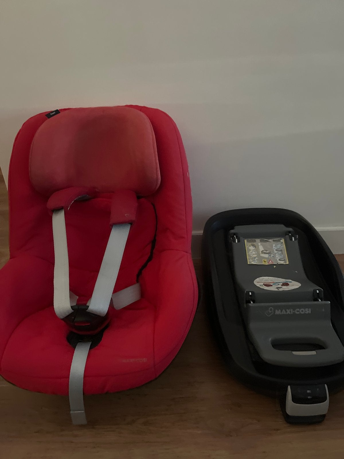 Maxi-Cosi Pearl autostoel met FamilyFix onderstel, Kinderen en Baby's, Autostoeltjes, Ophalen, Gebruikt, Verstelbare rugleuning