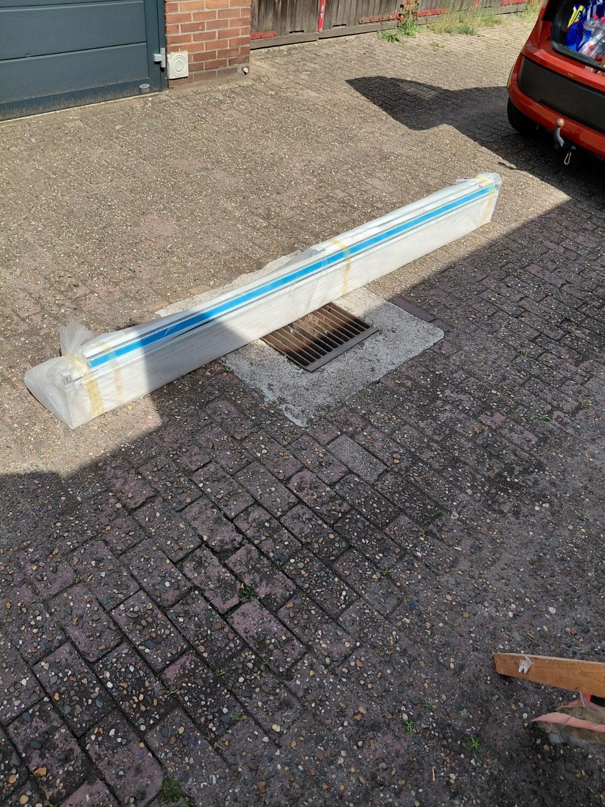 Nieuw aluminium rolluik wit compleet,255cm.x150cm., Doe-het-zelf en Verbouw, Rolluiken, Minder dan 100 cm, Wit, Nieuw, Ophalen of Verzenden