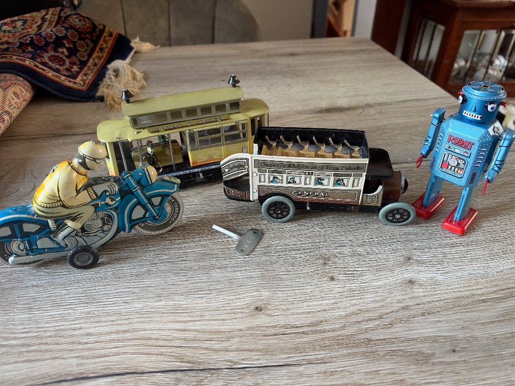 Blikken Speelgoed. Robot, Motor, Tram en Bus. Opwindbaar., Ophalen of Verzenden
