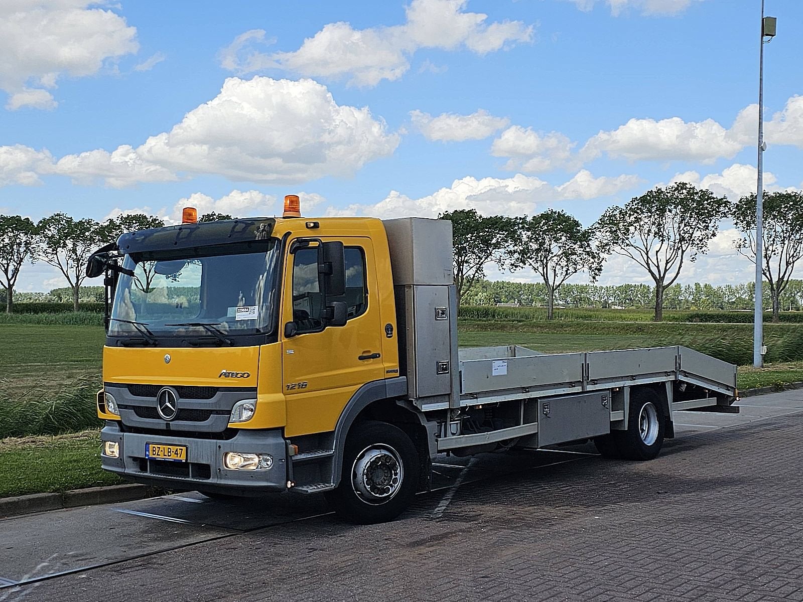 MERCEDES-BENZ ATEGO 1218 l, Auto's, Euro 5, 2 stoelen, 177 pk, Te koop