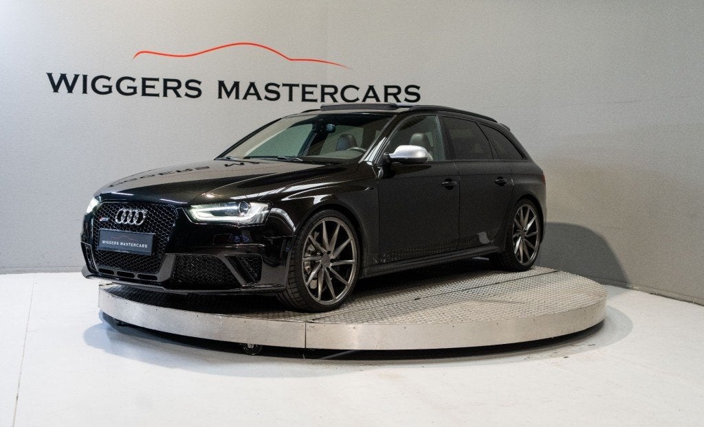Audi RS4 4.2 V8 450 PK, B&O Audio, DAB, Panodak, Carbon, Ad., Auto's, Audi, Automaat, Euro 5, Gebruikt, Met garantie (alle)