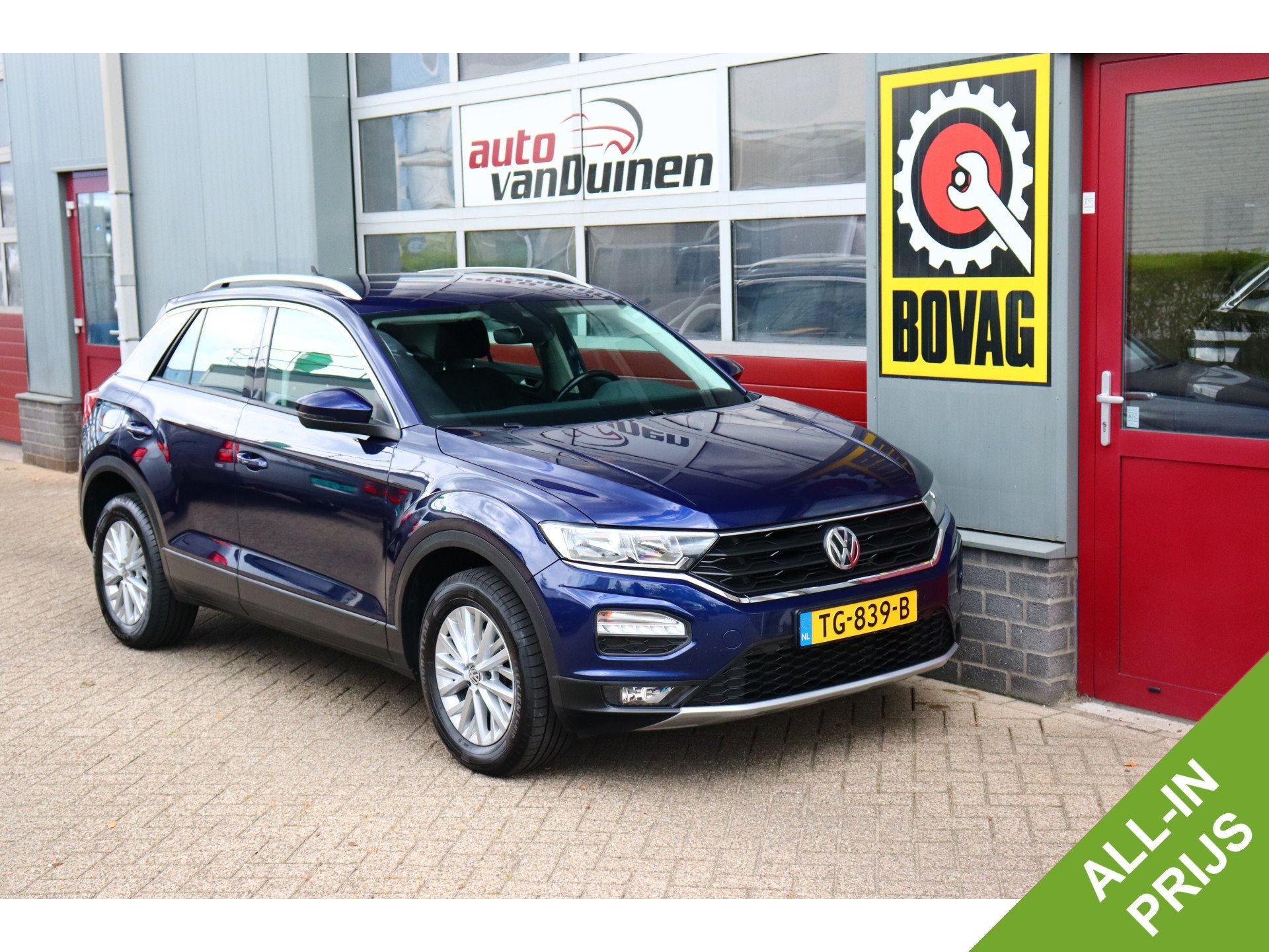Volkswagen T-Roc 1.0 TSI Style O.a: Adaptive cruise, Navi, C, Voorwielaandrijving, Stof, Gebruikt, Met garantie (alle)