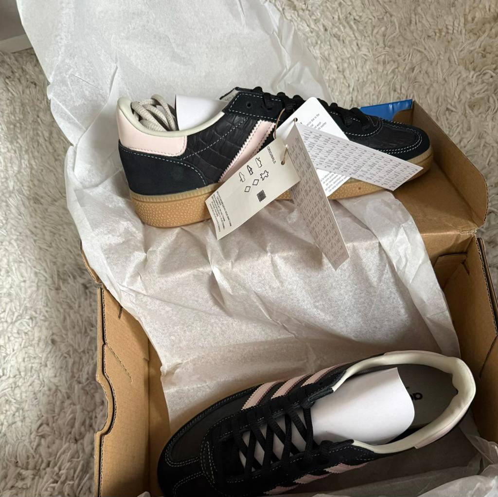 Nieuw Addidas spezial size 38, Kleding | Dames, Schoenen, Ophalen, Nieuw, Sneakers of Gympen