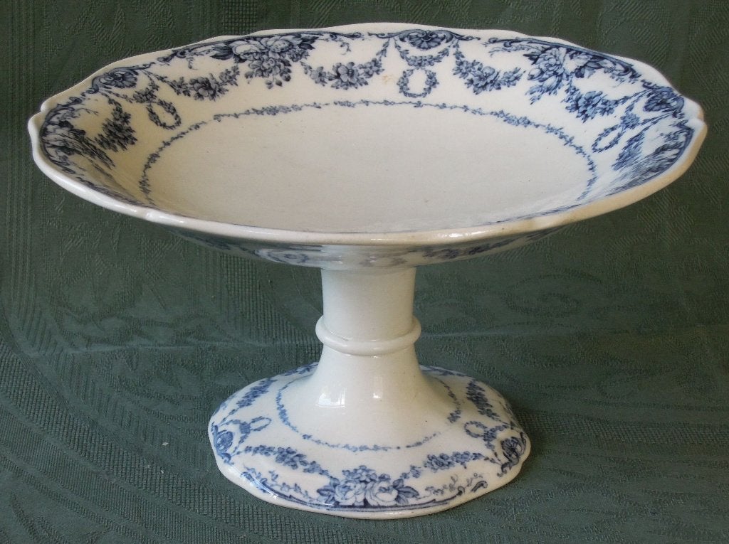 Nr N68: Elegante antieke Wedgwood (fruit-)schaal op voet., Ophalen of Verzenden