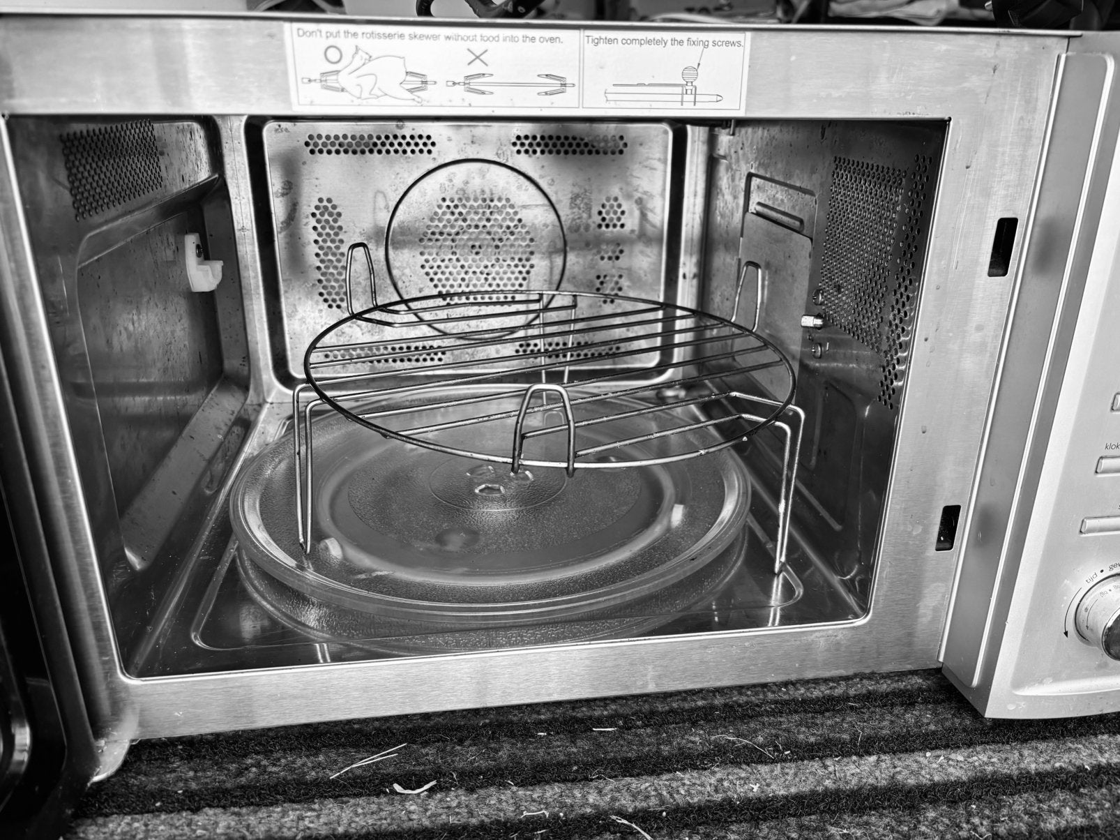 Combi magnetron oven Inventum, Ophalen, Combimagnetron, Gebruikt, Draaiplateau