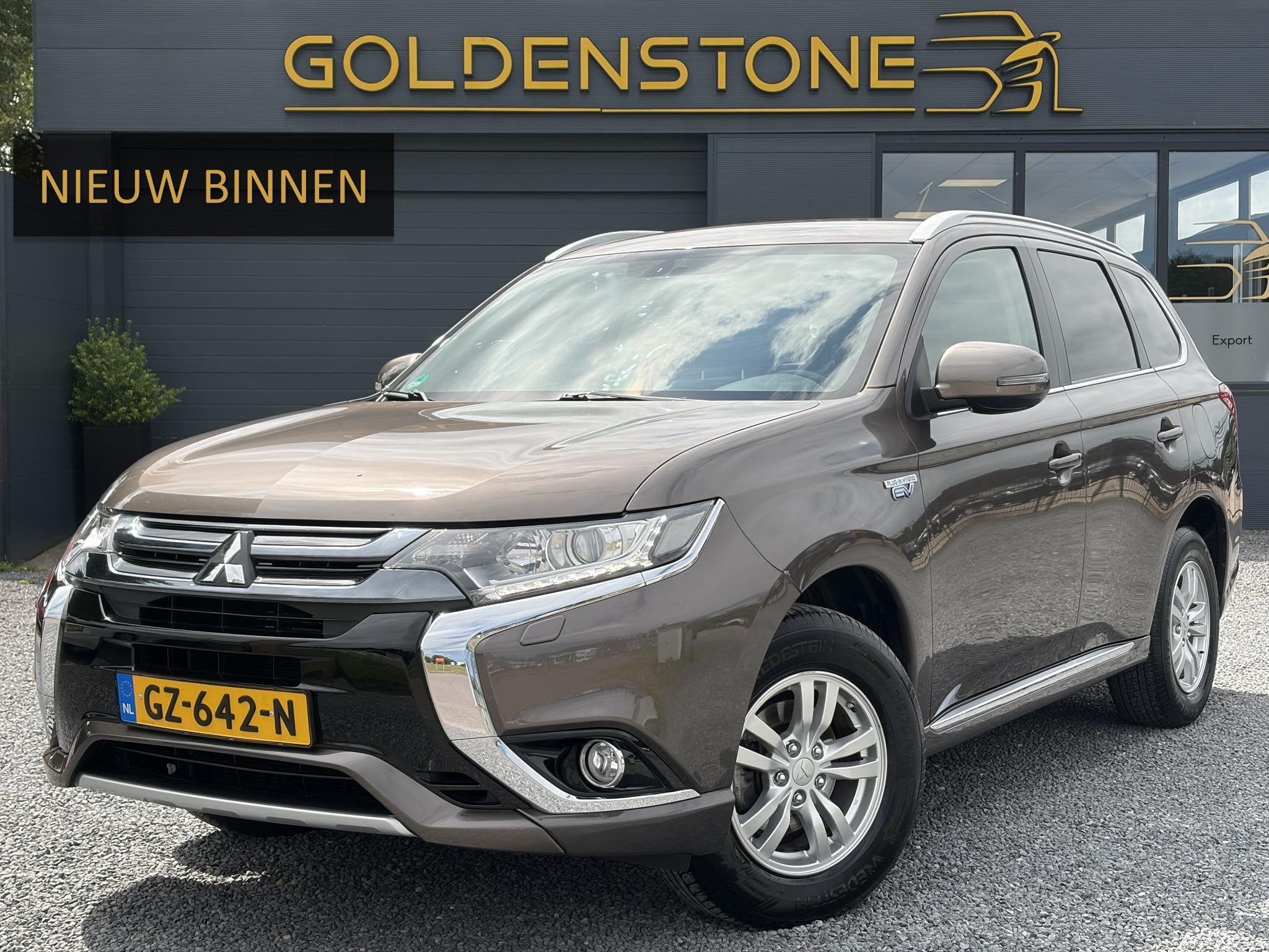 Mitsubishi Outlander 2.0 PHEV Business Edition 2e Eigenaar,T, Auto's, 1998 cc, Euro 6, 4 cilinders, Bruin