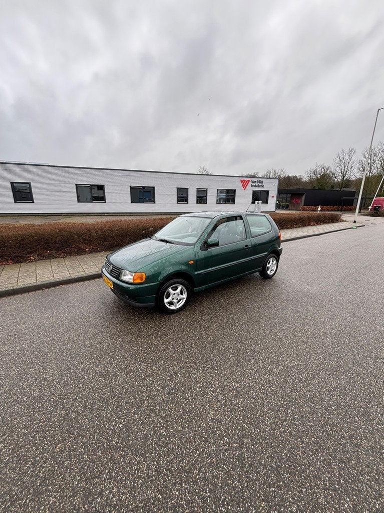Volkswagen Polo 1.6 " Origineel 152337km NAP", Auto's, 877 kg, Gebruikt, 4 cilinders, Metallic lak