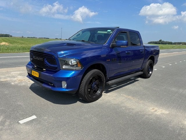 Dodge Ram 1500 4x4 sport lpg financiering v/a 350 p/m, Automaat, Gebruikt, 5654 cc, Blauw