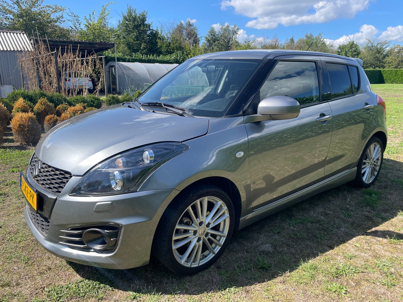 Suzuki Swift 1.6 5D Sport 2015 Grijs, Auto's, Suzuki, Voorwielaandrijving, 136 pk, 4 cilinders, 400 kg