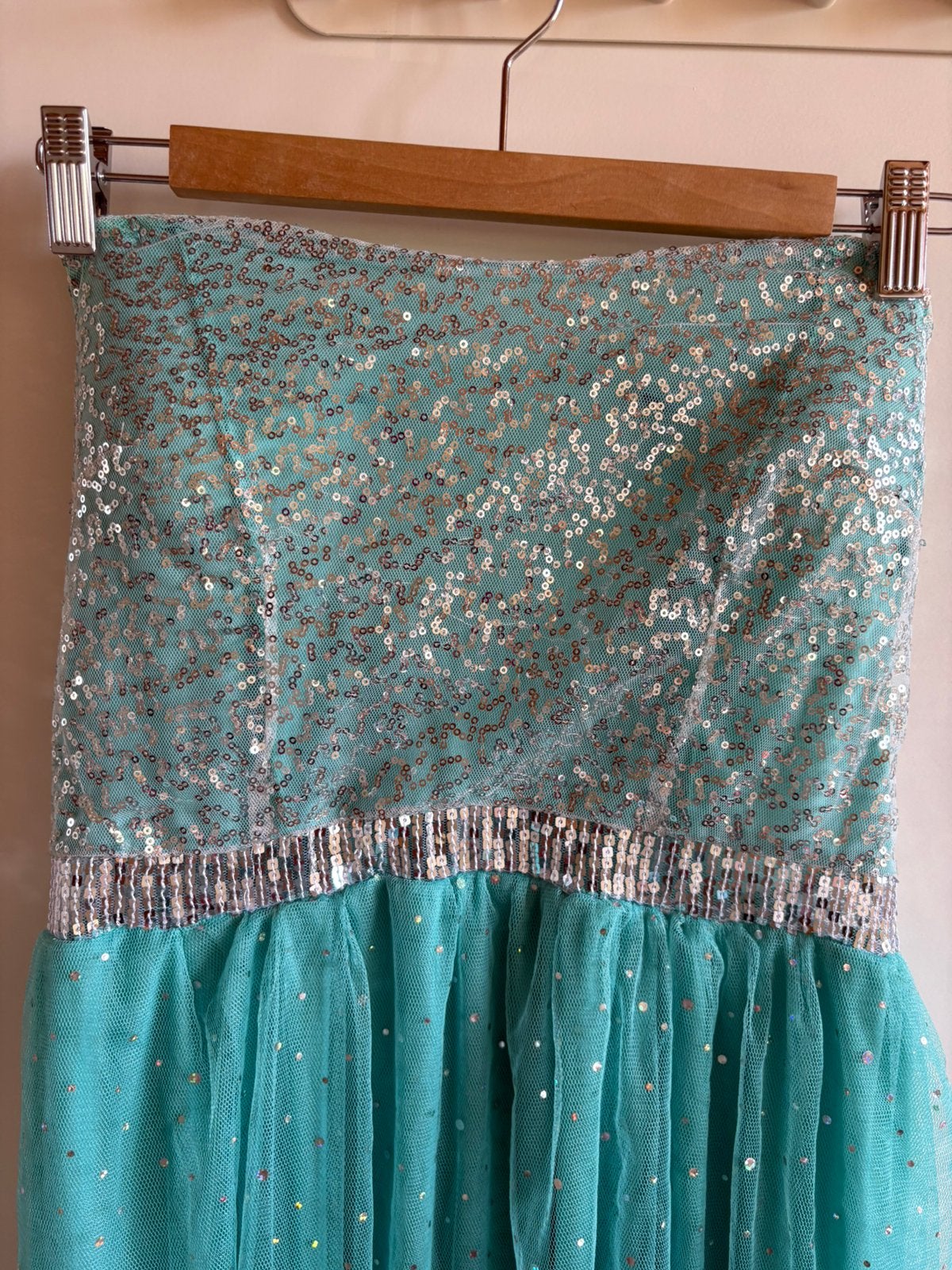 Lange tule jurk, Kleding | Dames, Jurken, Ophalen of Verzenden, Zo goed als nieuw, Maat 38/40 (M), Onder de knie