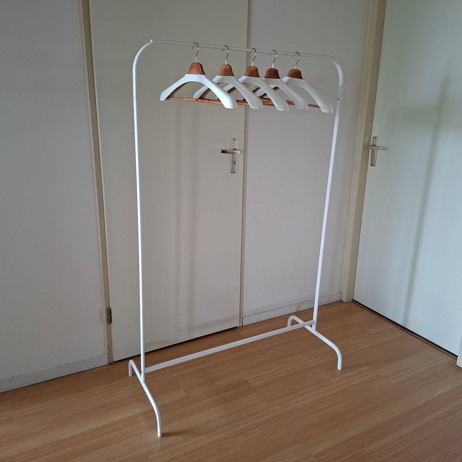 IKEA kledingrek - Wit, Kleding | Dames, Kledingrekken, Ophalen of Verzenden, Met wielen, Zo goed als nieuw