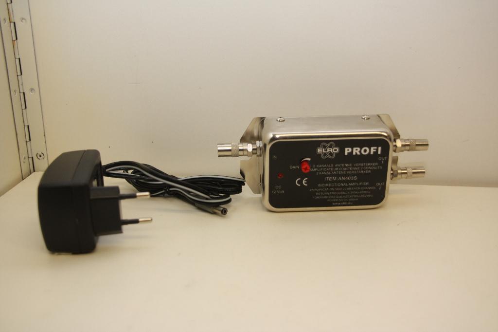 Elro Profi signaalversterker AN403S met 2 uitgangen. Nieuw., Ophalen of Verzenden, Nieuw