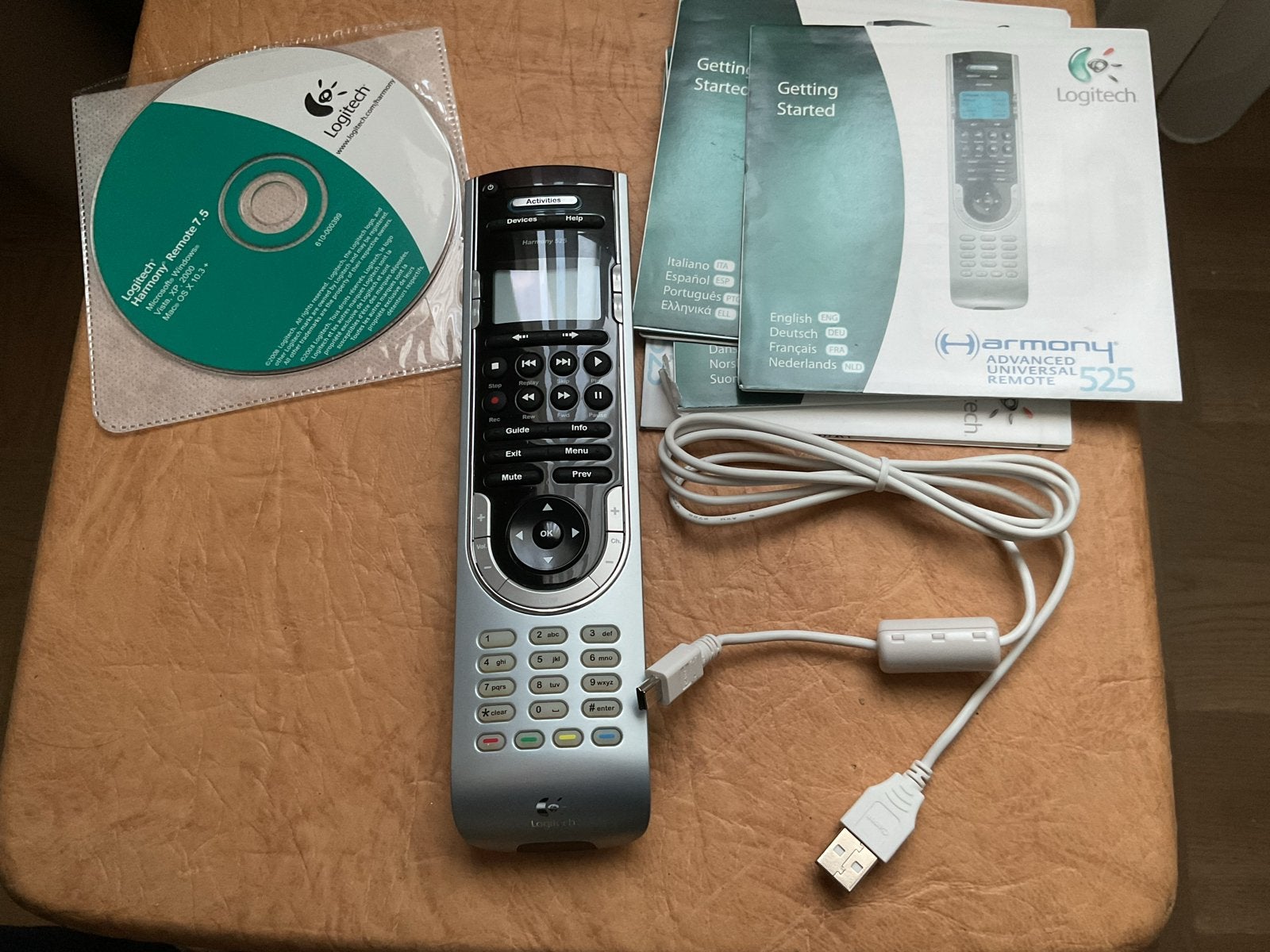🔥 Logitech Harmony 525 Universele Afstandsbediening 🔥, Gebruikt, Universeel, Ophalen of Verzenden, Dvd