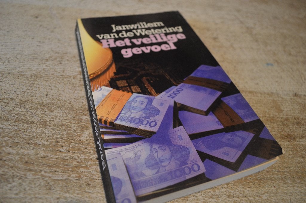 Het veilige gevoel - Janwillem van de Wetering, Boeken, Ophalen of Verzenden, Gelezen