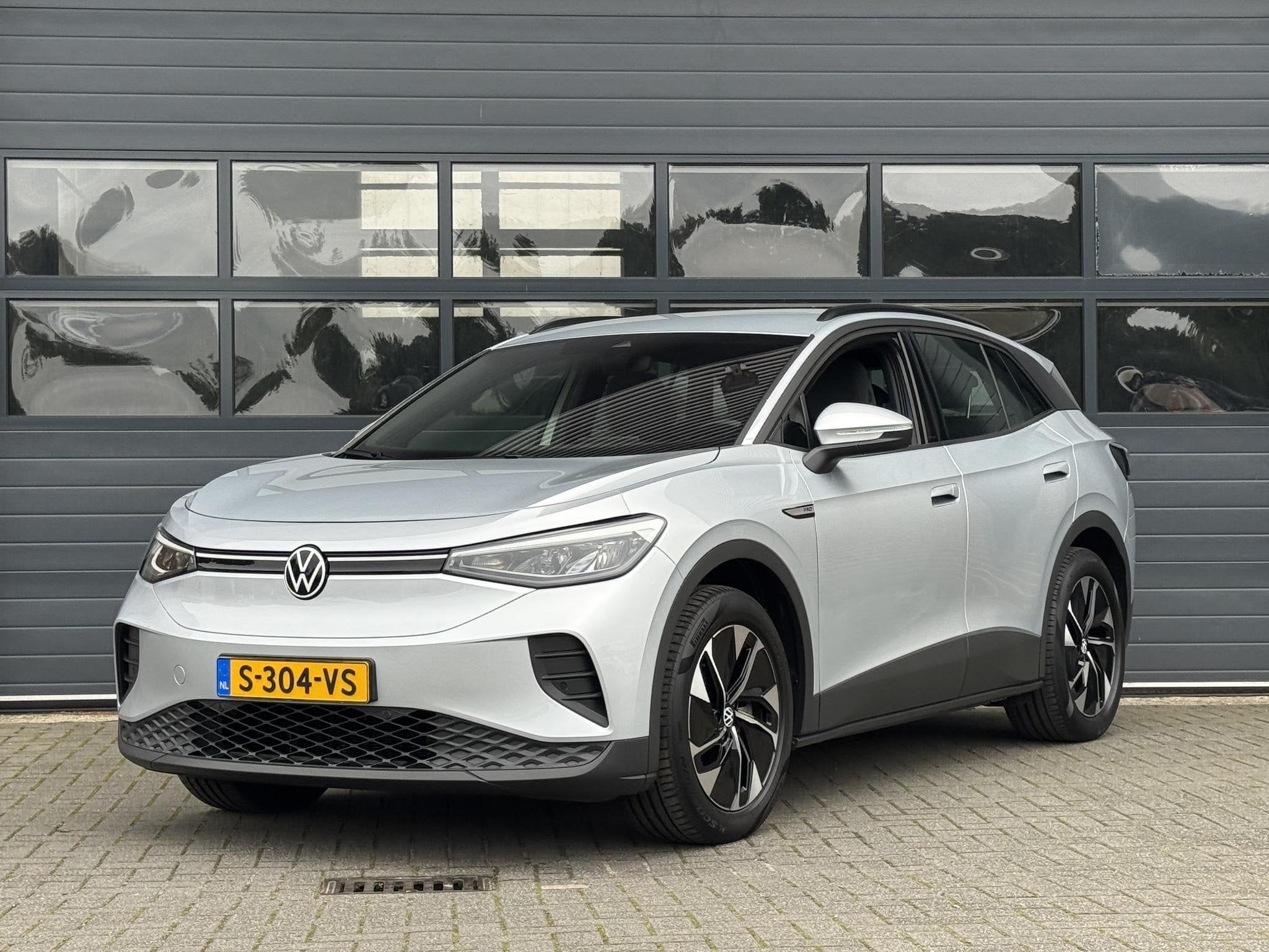VOLKSWAGEN ID.4 PRO 77 KWH (96% SOH) I STOELVERWARMING I P-C, Auto's, Automaat, Gebruikt, Huisgarantie, 528 km
