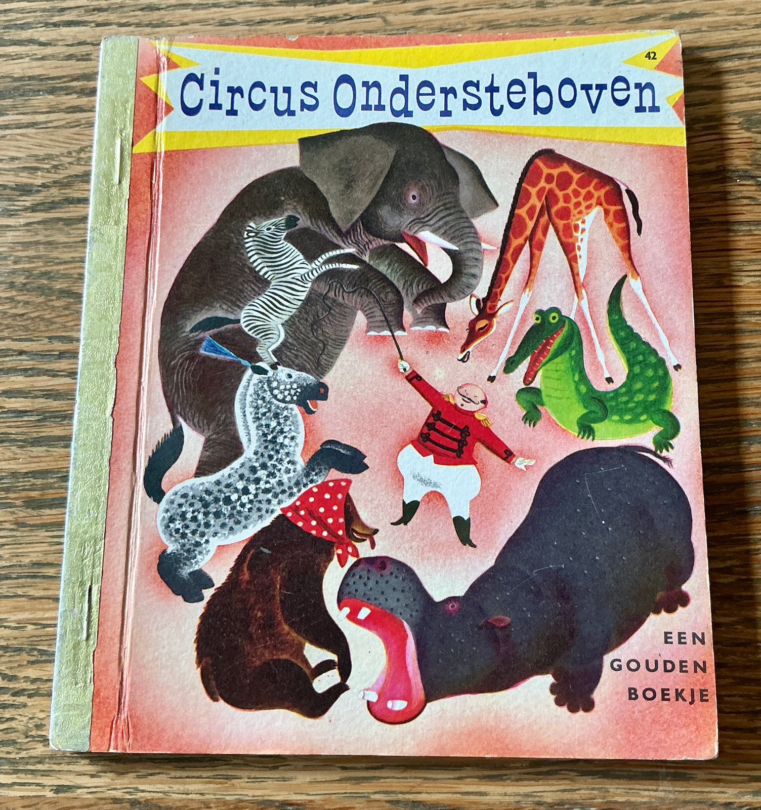 Oud Gouden boekje Circus ondersteboven Annie M.G Schmidt, Boeken, Ophalen of Verzenden, Zo goed als nieuw, Fictie algemeen, Gouden boekje