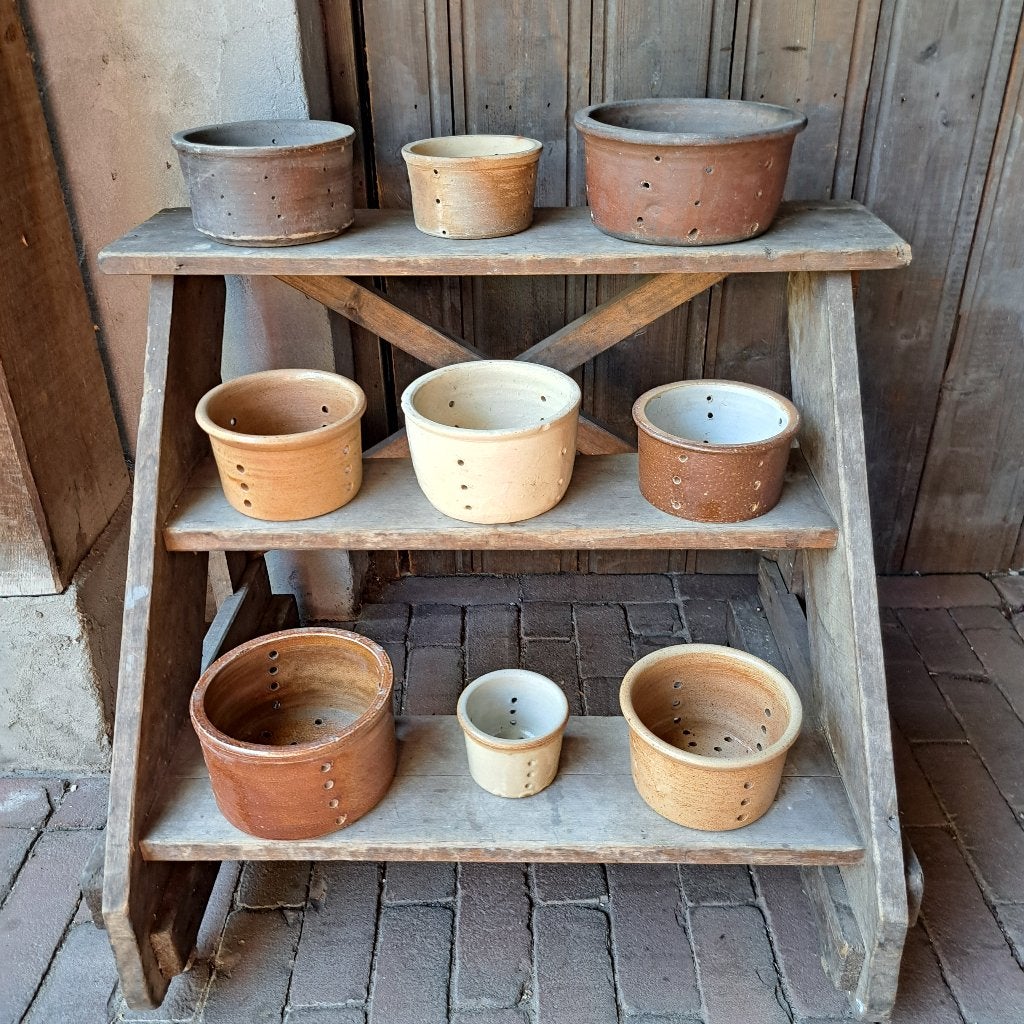 Oude brocante Franse aardewerk kaasmal kaasvorm *Etage3*, Gebruikt, ., Ophalen of Verzenden, .