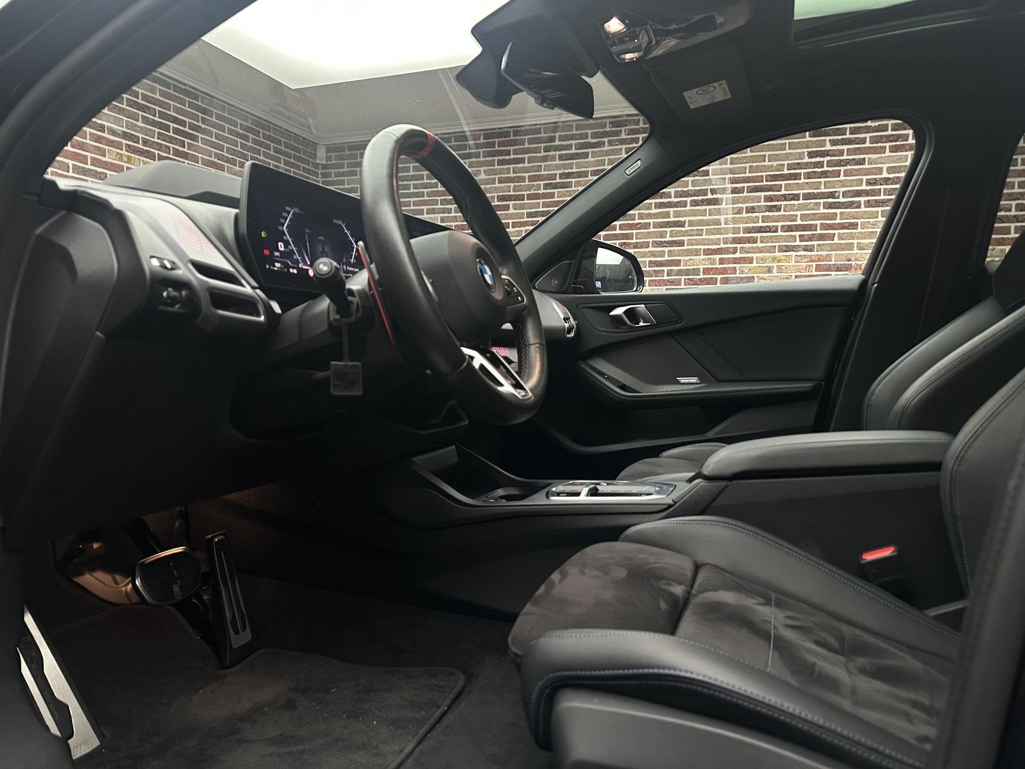 BMW 1-serie M135 xDrive M Sport| Pano| head up|, Auto's, 1525 kg, Gebruikt, 4 cilinders, Zwart