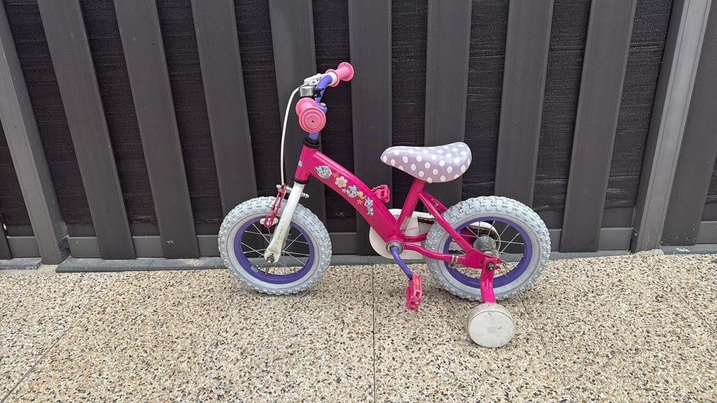 Zeer nette Kinderfietsje Disney minnie 12 inch, Fietsen en Brommers, Fietsen | Kinderfietsjes, Ophalen of Verzenden, Zo goed als nieuw