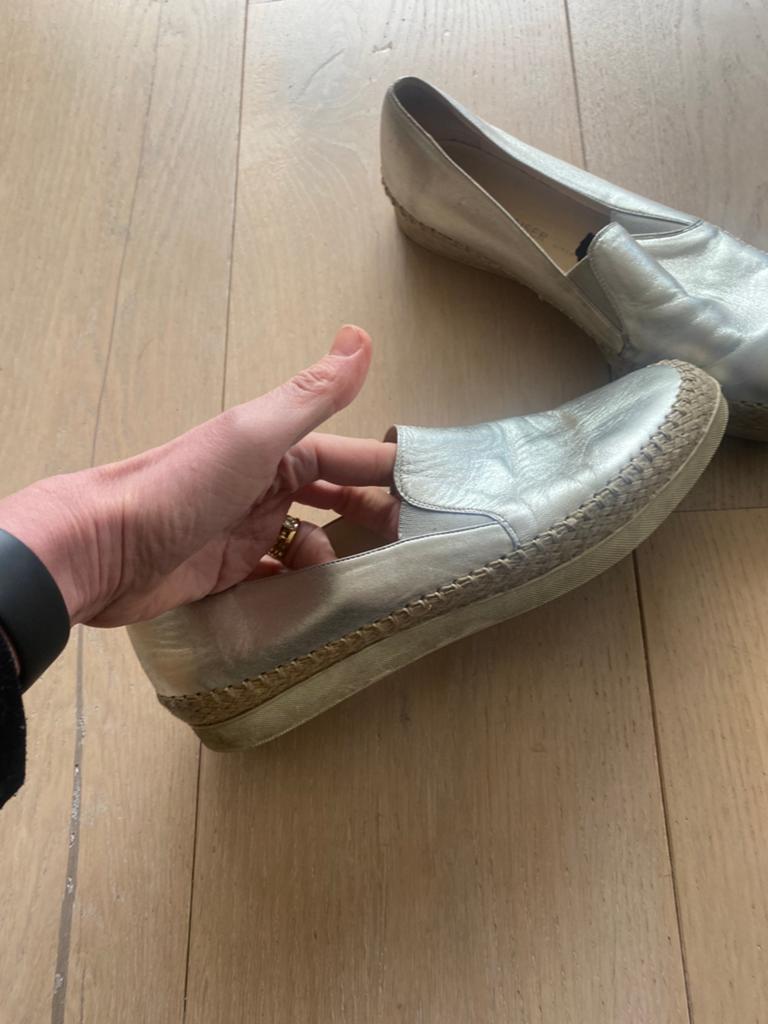 Peter kaiser 42 zilver, Kleding | Dames, Schoenen, Overige kleuren, Ophalen of Verzenden, Zo goed als nieuw, Espadrilles of Moccasins