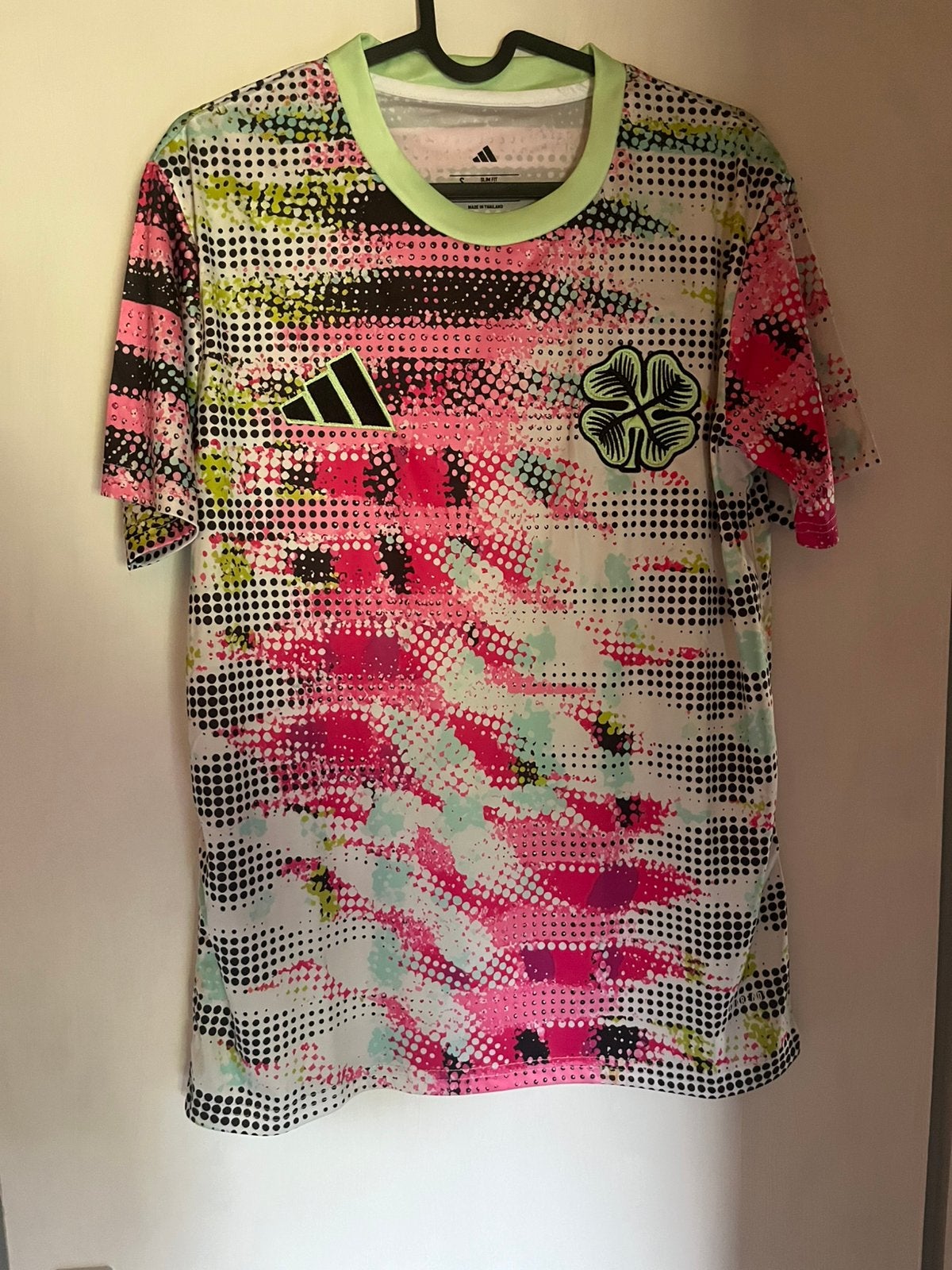 Celtic special edition shirt, Verzenden, Nieuw, Maat 46 (S) of kleiner, Roze