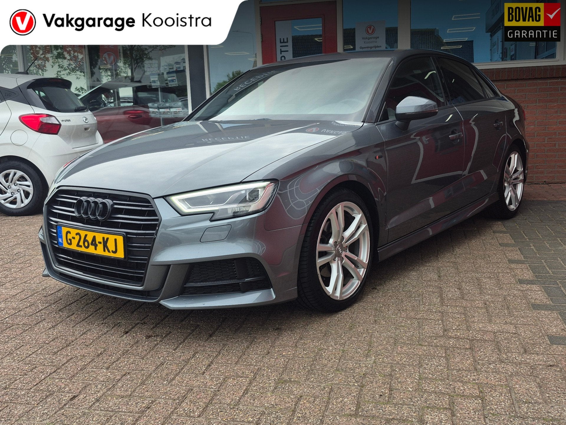 Audi A3 Limousine TFSI 150PK 3x S-Line|Virtual|Cruise|Navi, 12 maanden, 4 cilinders, Leder en Stof, Origineel Nederlands