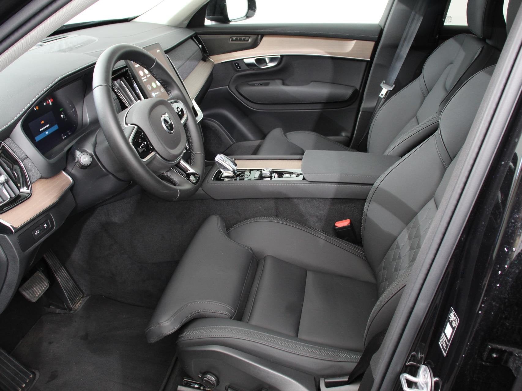 Volvo XC90 2.0 T8 Plug-in hybrid AWD Plus Dark 7 persoons DE, Auto's, Volvo, Gebruikt, 4 cilinders, 1969 cc, Zwart