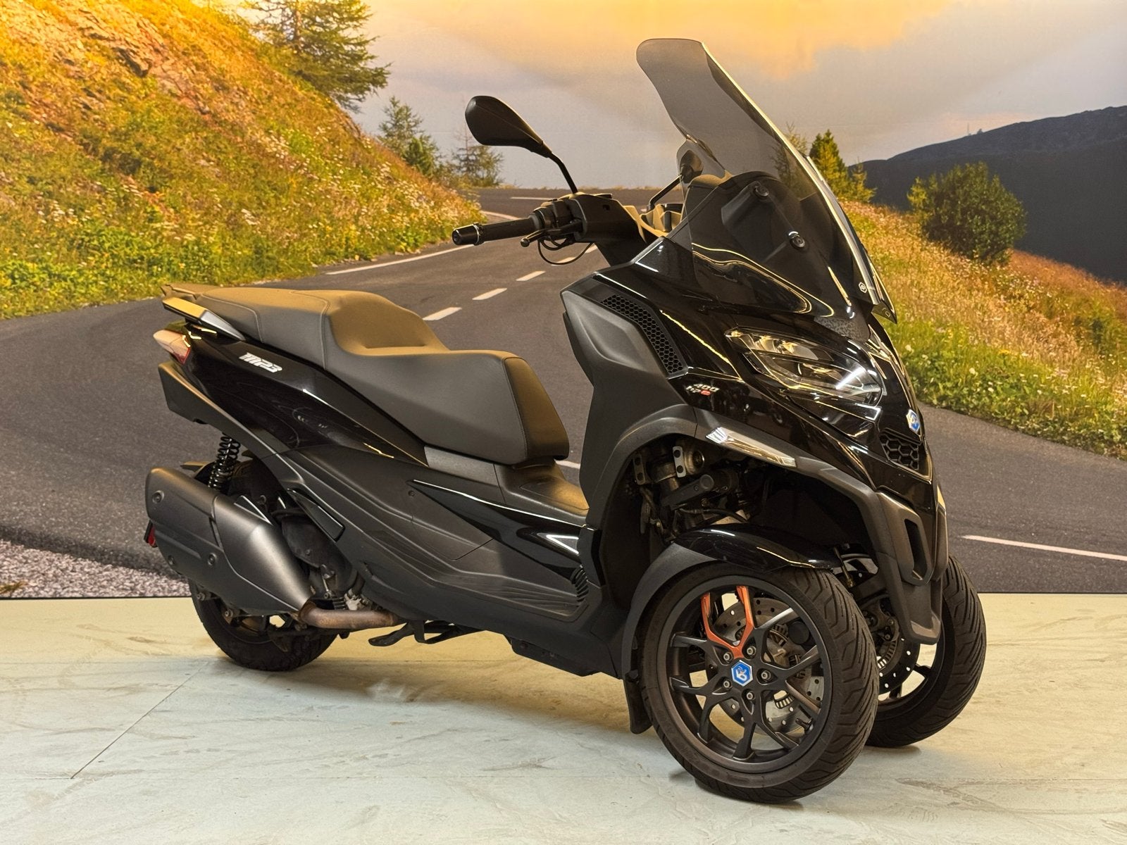 Piaggio MP3 400 HPE ABS ASR - Nieuw model 2024, Scooter, Occasion, Bedrijf, Handvatverwarming