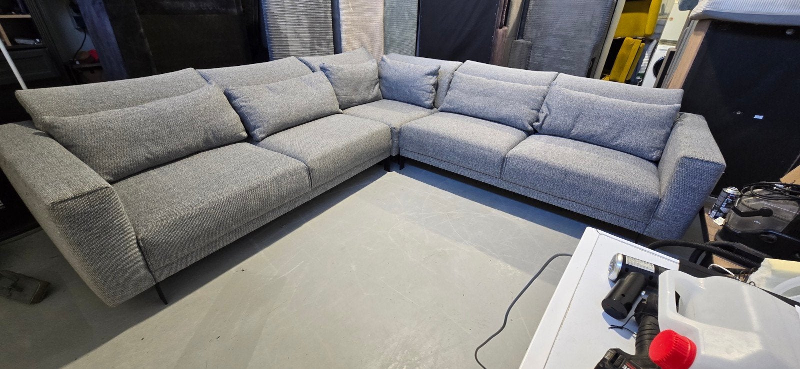 Montel Op Maat Gemaakt Grijs Hoekbank met Extra Zitdiepte, Modern, Comfortabel, Onbekend, Ophalen of Verzenden, Stof