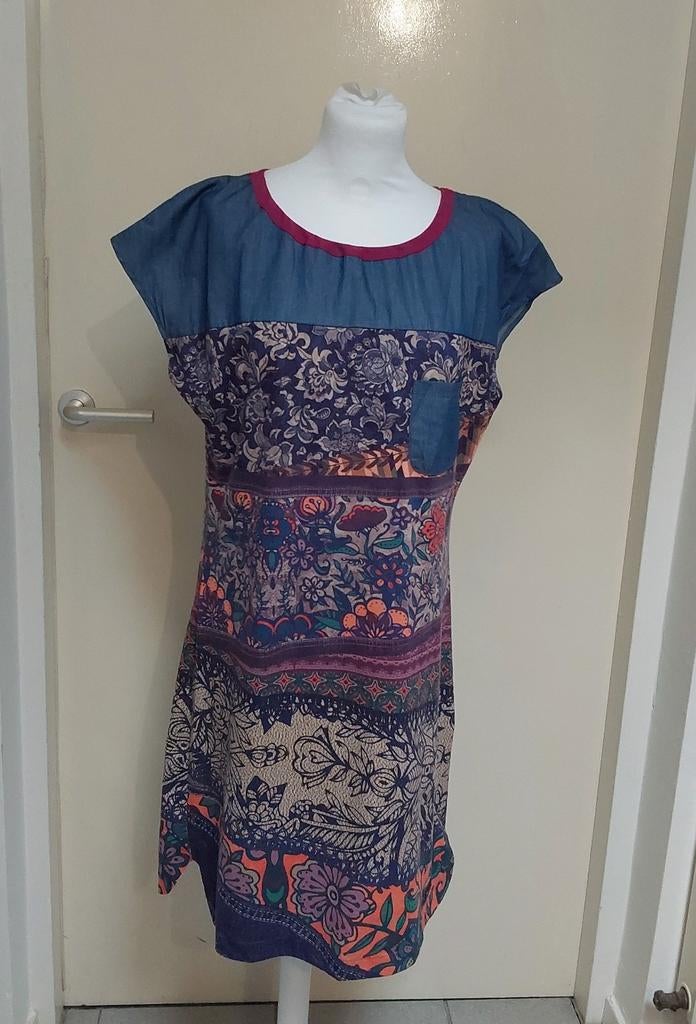 Prachtige jurk van Smash maat L met leuke allover print, Kleding | Dames, Jurken, Smash, Ophalen of Verzenden, Zo goed als nieuw