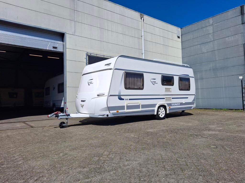 Fendt Saphir 510 met luifel. Prachtige caravan!, Caravans en Kamperen, Rondzit, Bedrijf, Schokbreker, Vast bed