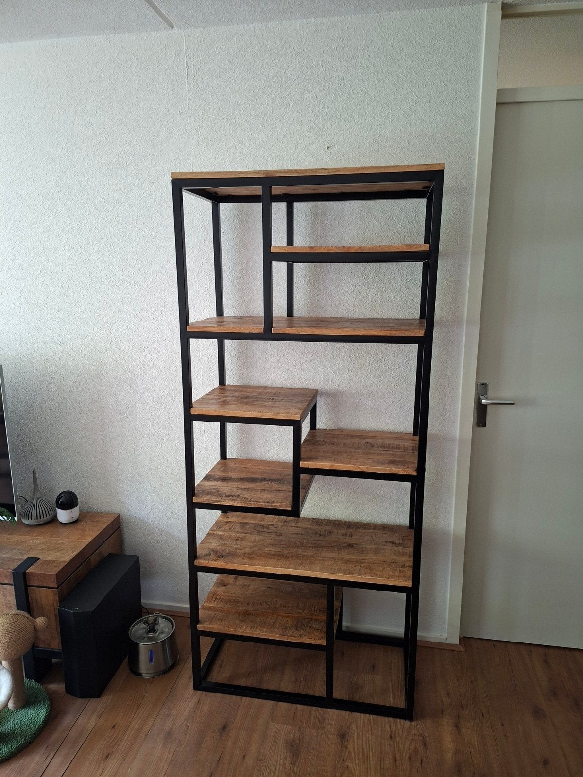 Industriële Vakkenkast Zwart Metaal Mangohout, Met plank(en), 50 tot 100 cm, Zo goed als nieuw, 25 tot 50 cm