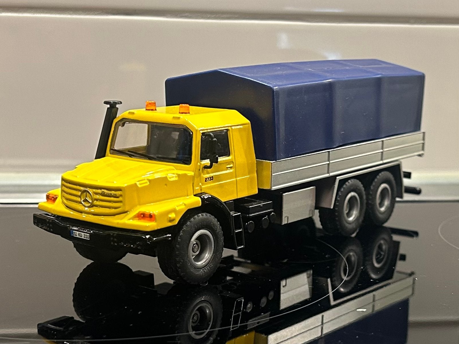 Siku Mercedes Zetros Kipper 1:50, Verzenden, Zo goed als nieuw, Bus of Vrachtwagen, SIKU