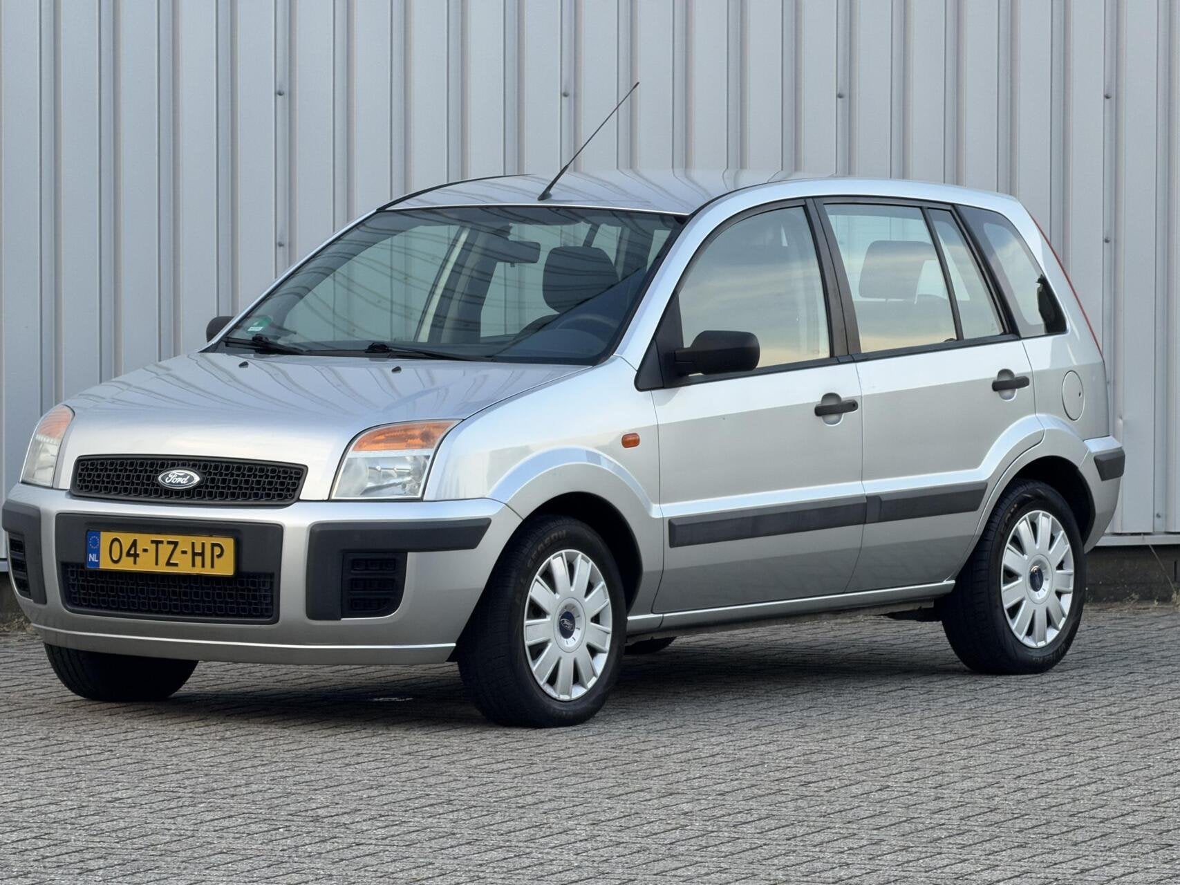 Ford Fusion 1.4-16V airco inruil mogelijk, Voorwielaandrijving, 15 km/l, Gebruikt, 49 €/maand